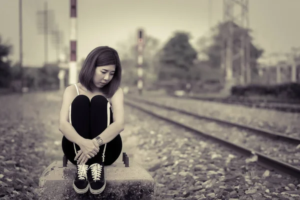 Portrait Lonely Woman Alone Railway Vintage Filter Style She Heartbreak — Stock Photo, Image