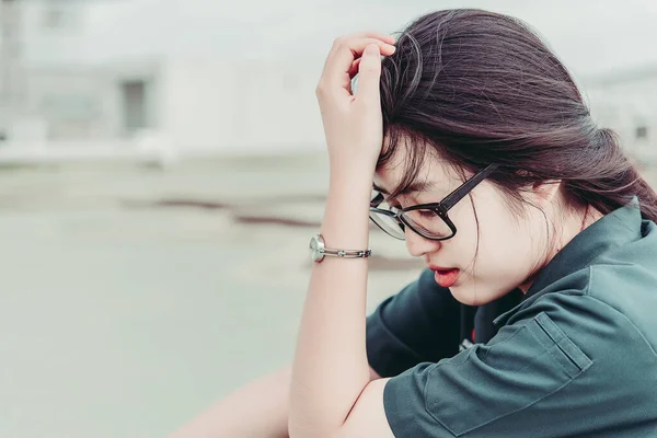 Nahaufnahme Schöne Asiatische Frau Trägt Brille Thailändisches Mädchen Sehr Hübsch — Stockfoto