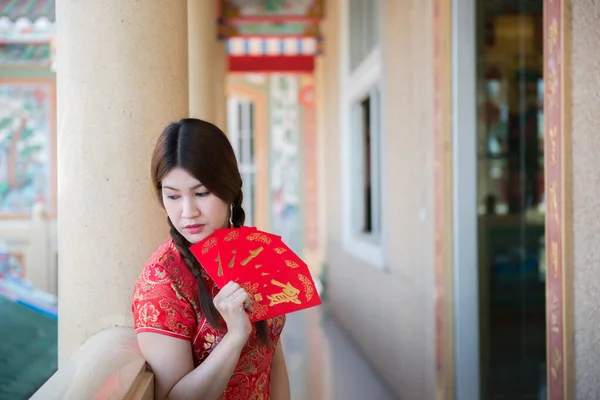 Porträt Einer Schönen Asiatin Cheongsam Kleid Thailändische Menschen Glückliches Chinesisches — Stockfoto