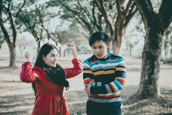 Uma Foto Casal Tendo Briga — Fotografia de Stock