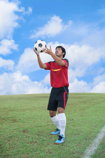 Sepak Bola Melempar Bola Untuk Berlatih Menendang — Stok Foto