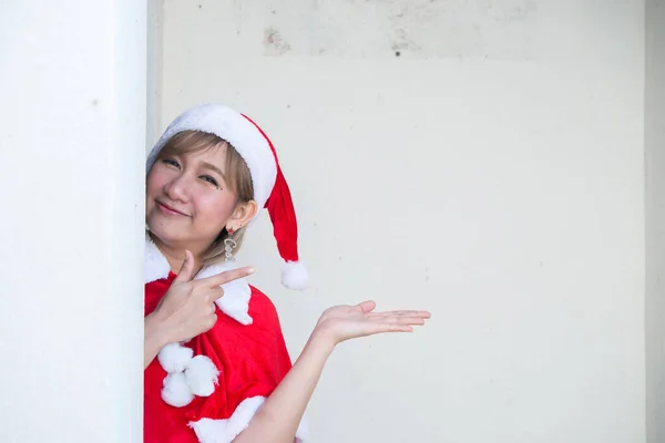 Belle Jeune Femme Asiatique Dans Les Vêtements Père Noël Sur — Photo