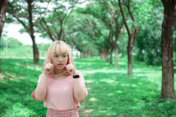 Portrait Asian Young Girl Tunnel Trees — Stock Photo, Image