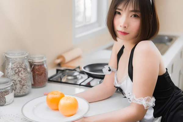 Portret Van Mooie Aziatische Sexy Vrouw Keuken Kamer Thailand Mensen — Stockfoto