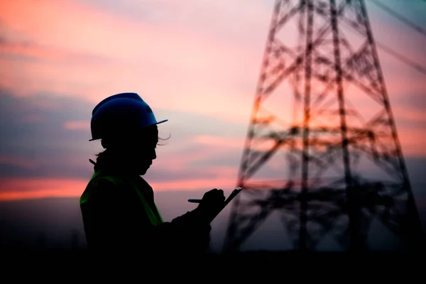 Silhouette Eines Asiatischen Ingenieurs Bei Sonnenuntergang Thailändische Menschen Bei Sonnenuntergang — Stockfoto