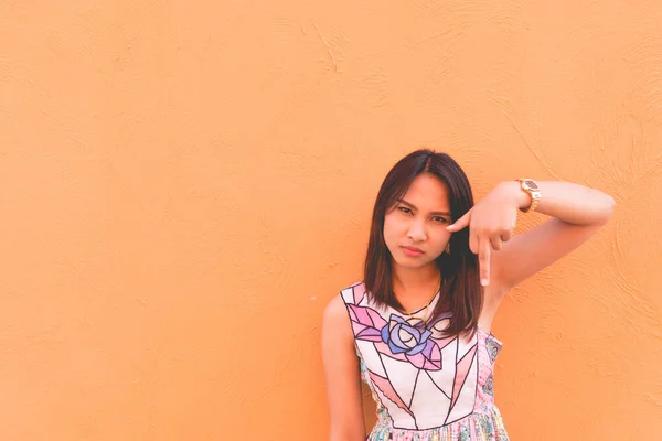 Portrait Beautiful Asian Woman Pose Orange Wall Lifestyle Single Girl — Stock Photo, Image