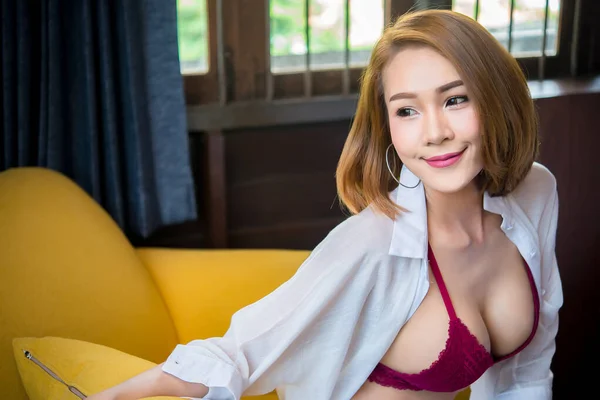 Retrato Hermosa Mujer Sexy Asiática Dormitorio Tailandia — Foto de Stock