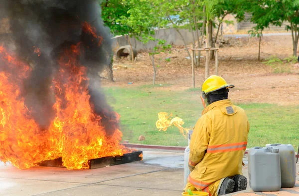 Thaïlande Avril 2016 Formation Tir Donnée Par Pompier Qui Travaille — Photo