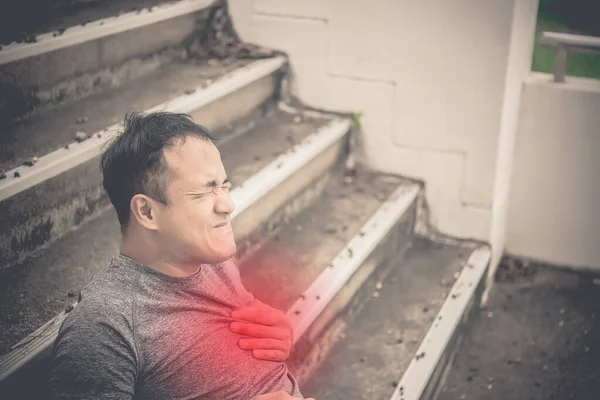 Азіатський Чоловік Хворий Через Куріння Через Кількість Концепцію Серцевих Захворювань — стокове фото