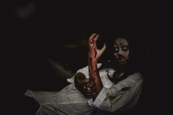 Portrait Asian Woman Make Ghost Face Blood Horror Scene Scary — Stock Photo, Image