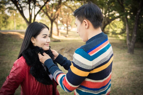 Photo Couple Asiatique Sur Valentines Jour Sur Vintage Style — Photo