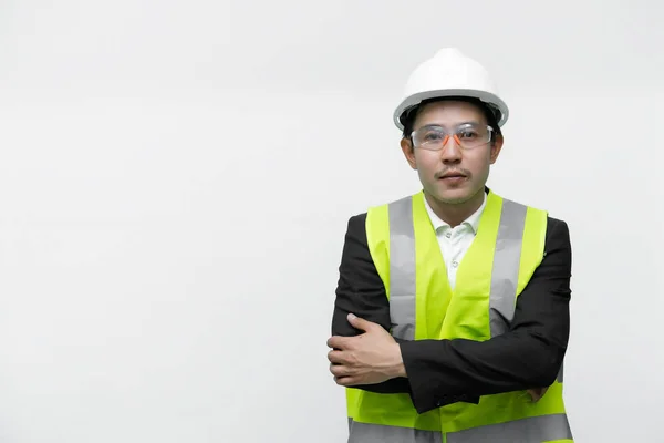 Ingeniero Asiático Con Casco Desgaste Gafas Seguridad Tiene Walkie Talkie —  Fotos de Stock