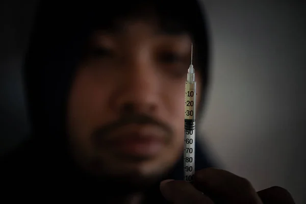 Asian Men Drug Addicts Inject Heroin Veins Themselves Flakka Drug — Stock Photo, Image