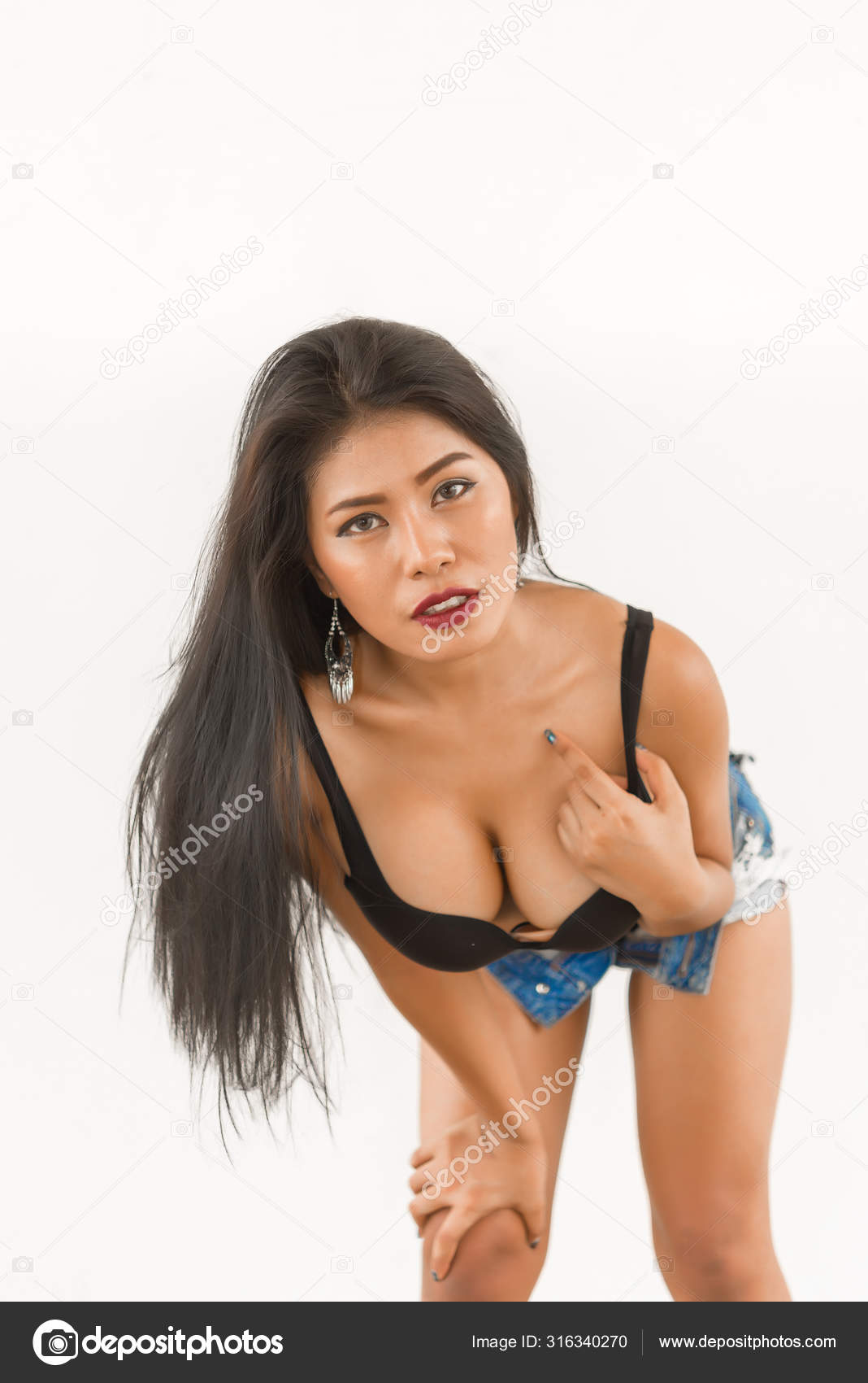 Portrait Asian Woman Tan Black Bra White Background Sexy Woman Stock Photo  by ©reewungjunerr 316340270