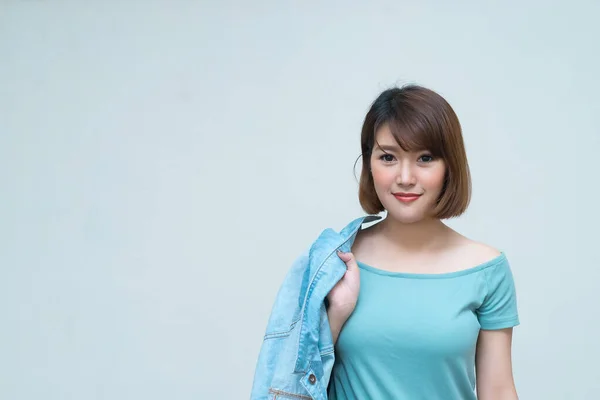 Porträt Der Schönen Asiatischen Frau Auf Weißem Hintergrund Thailändische Menschen — Stockfoto