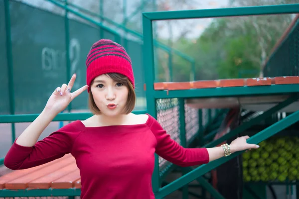 Coole Asiatische Hipster Mädchen Posieren Für Ein Foto Lebensstil Der — Stockfoto