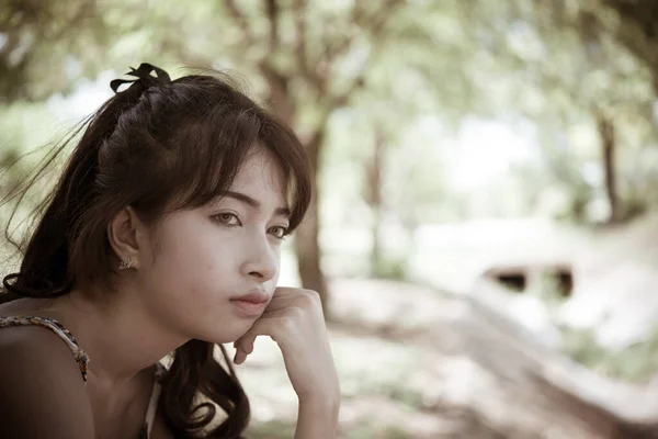 Tutup Sedih Indah Perempuan Asia Dari Cinta Unrequire Dia Berpikir — Stok Foto