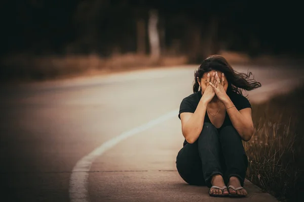 Asiático Menina Bonita Sentir Sozinho Floresta Sad Conceito Mulher Tailândia — Fotografia de Stock