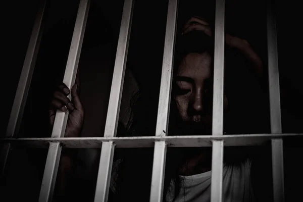 Femmes en prison images libres de droit, photos de Femmes en prison