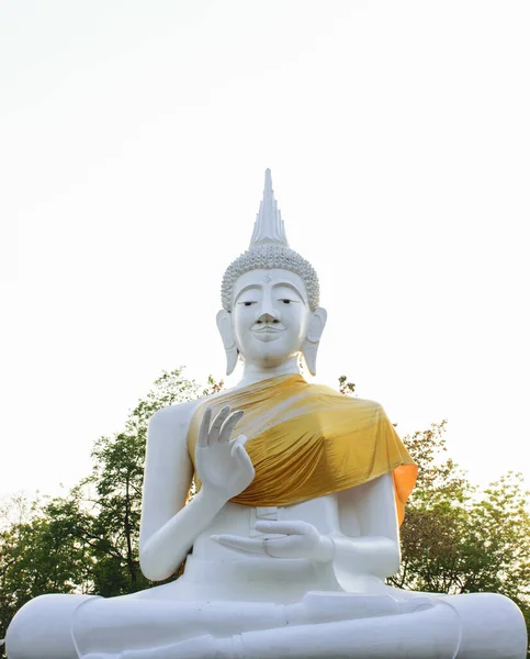 Statua Buddha Nella Giornata Sole — Foto Stock