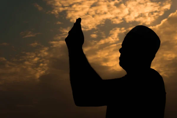 Silhouette Young Asian Muslim Man Praying Sunset Ramadan Festival Concept — Stock Photo, Image