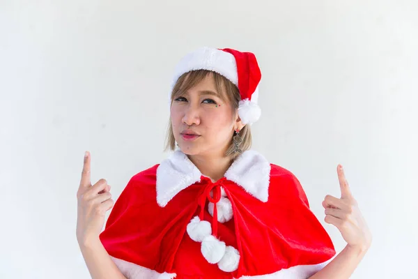 Schöne Junge Asiatische Frau Weihnachtsmann Kleidung Auf Weißem Hintergrund — Stockfoto