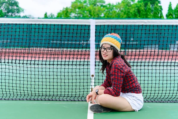 Hipster Menina Asiática Pose Para Tirar Uma Foto Retrato Moda — Fotografia de Stock