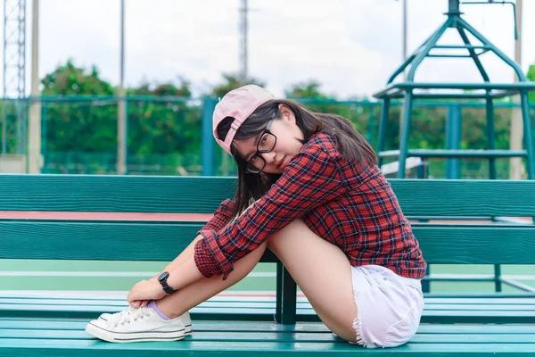 Hipster Menina Asiática Pose Para Tirar Uma Foto Retrato Moda — Fotografia de Stock
