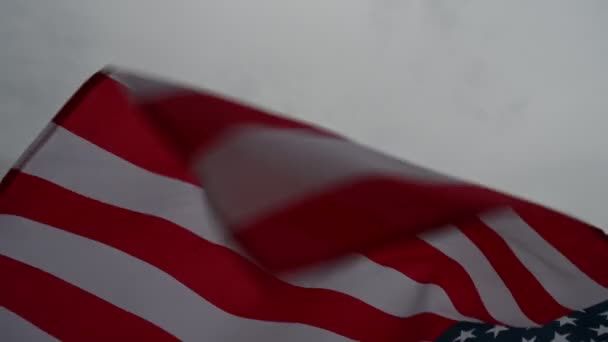 Mulher Segurando Bandeira Americana Eua Conceito Dia Independência — Vídeo de Stock