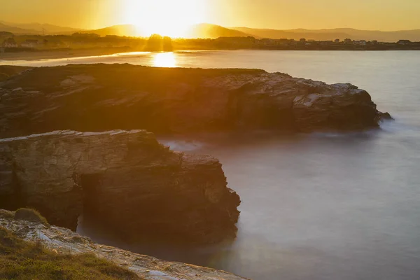 Pôr Sol Nas Catedrais Praia Augas Santas Ribadeo Lugo Galiza — Fotografia de Stock