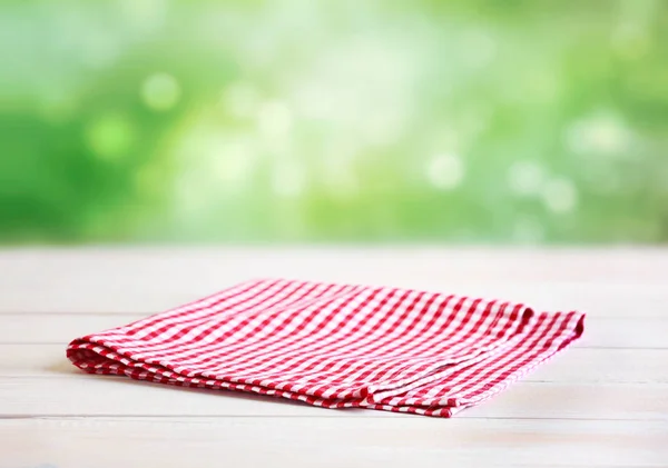 Servilleta Roja Del Paño Tabla Del Picnic Tabla Madera Exhibición —  Fotos de Stock