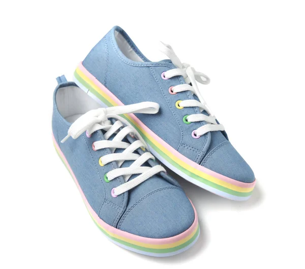 Textiel Blauw Denim Sneakers Paar Met Regenboog Details Witte Schoenveter — Stockfoto