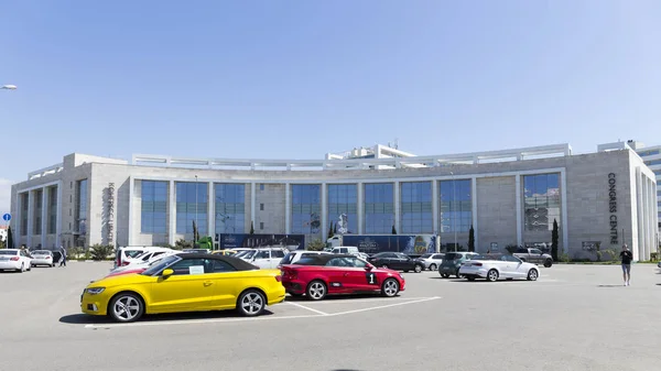 Sochi Abril 2017 Moderno Edificio Del Centro Congresos Con Acristalamiento — Foto de Stock