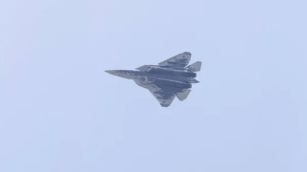 Fifth generation fighter SU-57 in the sky, Russia — Stock Photo, Image