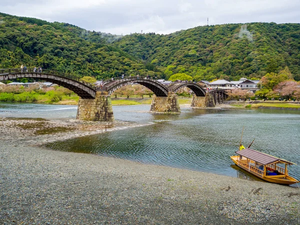 Puente Histórico Madera Kintaikyo Primavera Con Flor Cerezo Abril 2018 —  Fotos de Stock