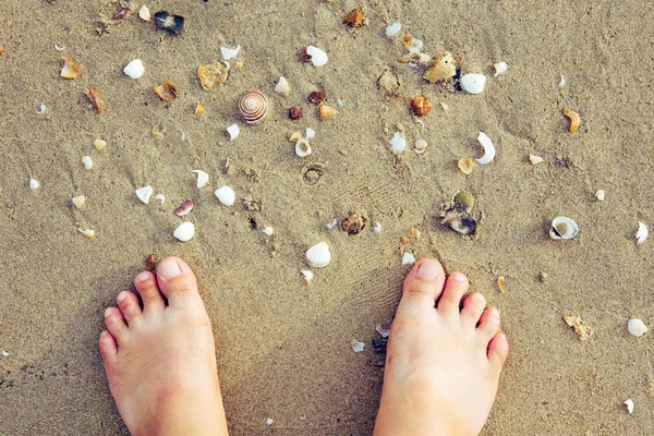 Feet Putting Sand Beach Relaxing Massage — Stock Photo, Image