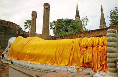 Tapınak Harabelerinde, Arkaplanda Stupas, Wat Yai Chai Mongkhon Tapınağı, Ayutthaya, Tayland