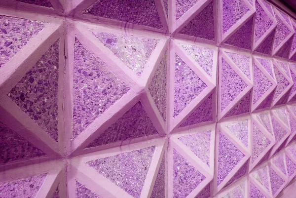 Zmniejszająca Się Perspektywa Fioletowy Różowy Geometryczny Betonowy Mur Dla Abstrakcyjnego — Zdjęcie stockowe