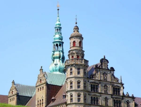丹麦Helsingor Kronborg装饰华丽的塔和立面 — 图库照片