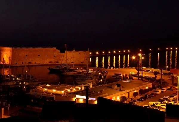 Крепость Коулз Старый Порт Ираклион Ночью Остров Крит Греция — стоковое фото