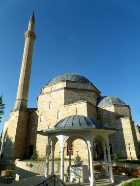 Tarihi Sinan Paşa Camii 'nde güzel bir shadirvan veya şelale, Kosova' lı Prizren