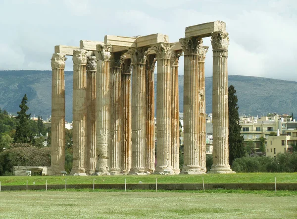 Ohromující Starodávné Pozůstatky Chrámu Olympijského Dia Centrum Atén Řecko — Stock fotografie