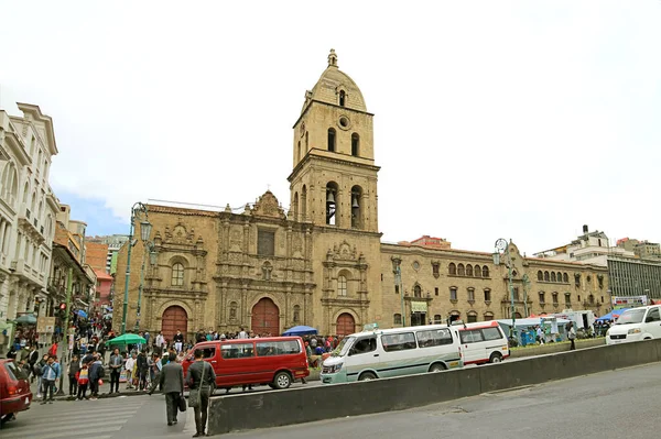 San Francisco Meydanı Sokak Sahnesi San Francisco Bazilikası Paz Bolivya — Stok fotoğraf