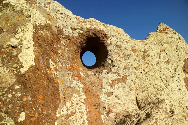 Carahunge Znamená Speaking Stones Arménštině Díry Kamenů Tomto Archeologickém Nalezišti — Stock fotografie