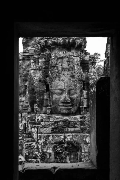 Fațetele templului Bayon din Angkor Thom, cele mai distincte din Bayon — Fotografie, imagine de stoc