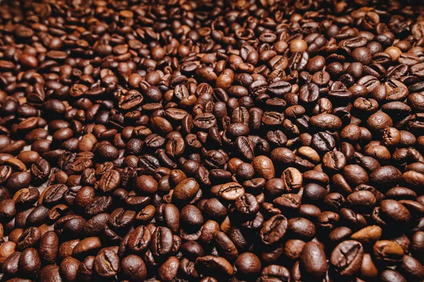 バック グラウンドでコーヒー豆の焙煎 — ストック写真
