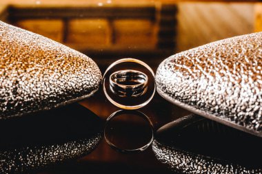 Portre alyans nedime ayakkabı ile