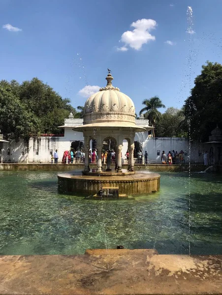 Udaipur Rajasthan Indien Oktober 2018 Fontän Vid Saheliyon Bari Udaipur — Stockfoto