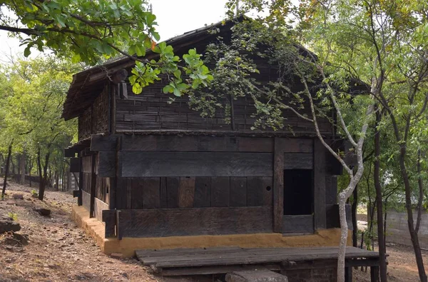 Bhopal, Madhya Pradesh / Hindistan: 15 Ocak 2020 - Manav Sangrahalaya Bhopal 'deki kabile kulübesi