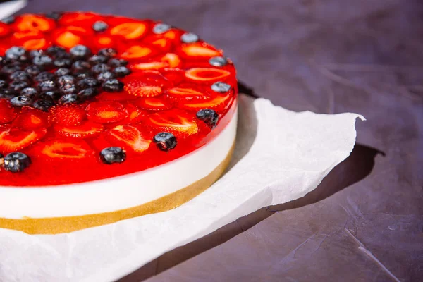 Cold Cheesecake Strawberry Blueberry Strawberry Jelly Top — Stock Photo, Image